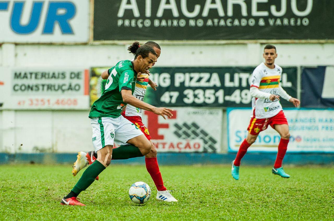 Manaus FC empata com Brusque no primeiro jogo da final da Série D
