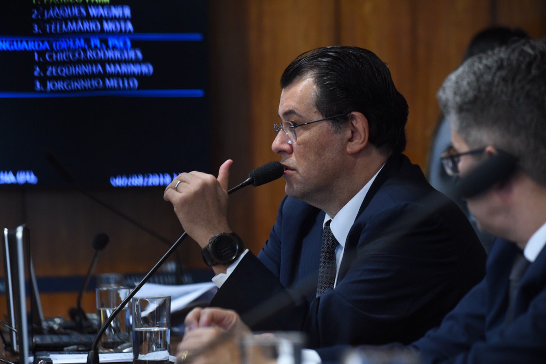 Braga convoca Paulo Guedes para explicar políticas de juros e de créditos no Brasil