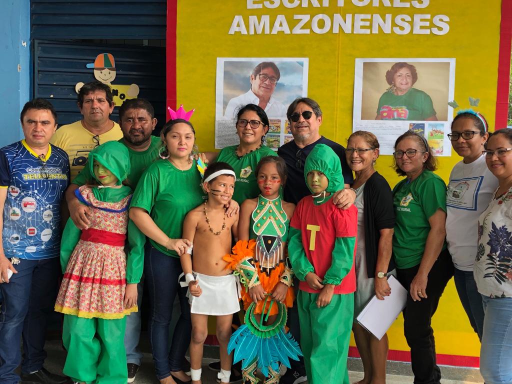 Escola rural faz homenagem ao Curumim de Mário Adolfo
