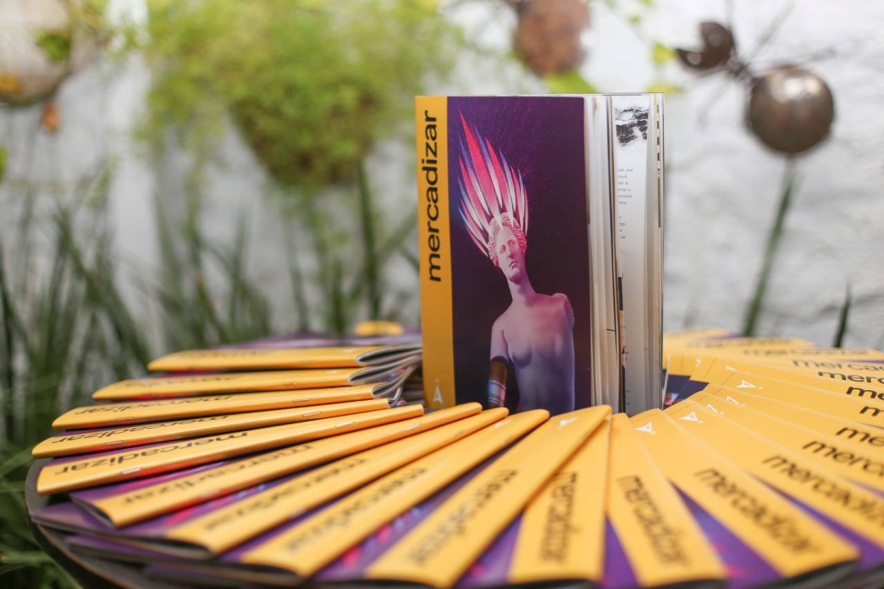 Mercadizar.com lança revista e agora também está presente na mídia off