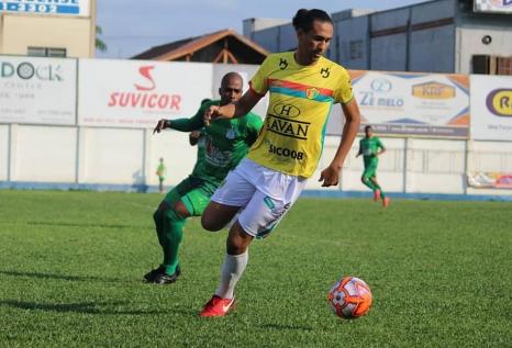 Hamilton não se adapta e é dispensado do Brusque após cinco jogos