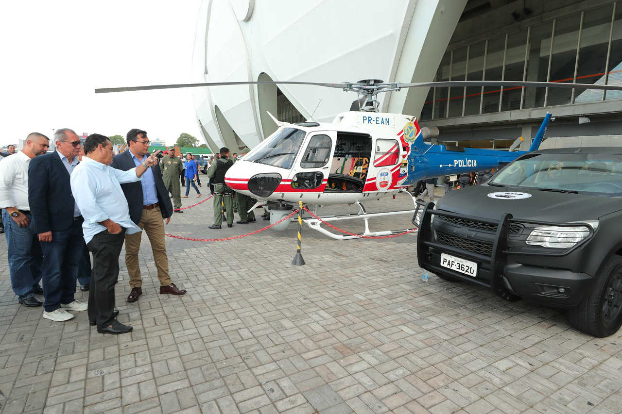 Wilson entrega equipamentos para reforçar a segurança no Amazonas