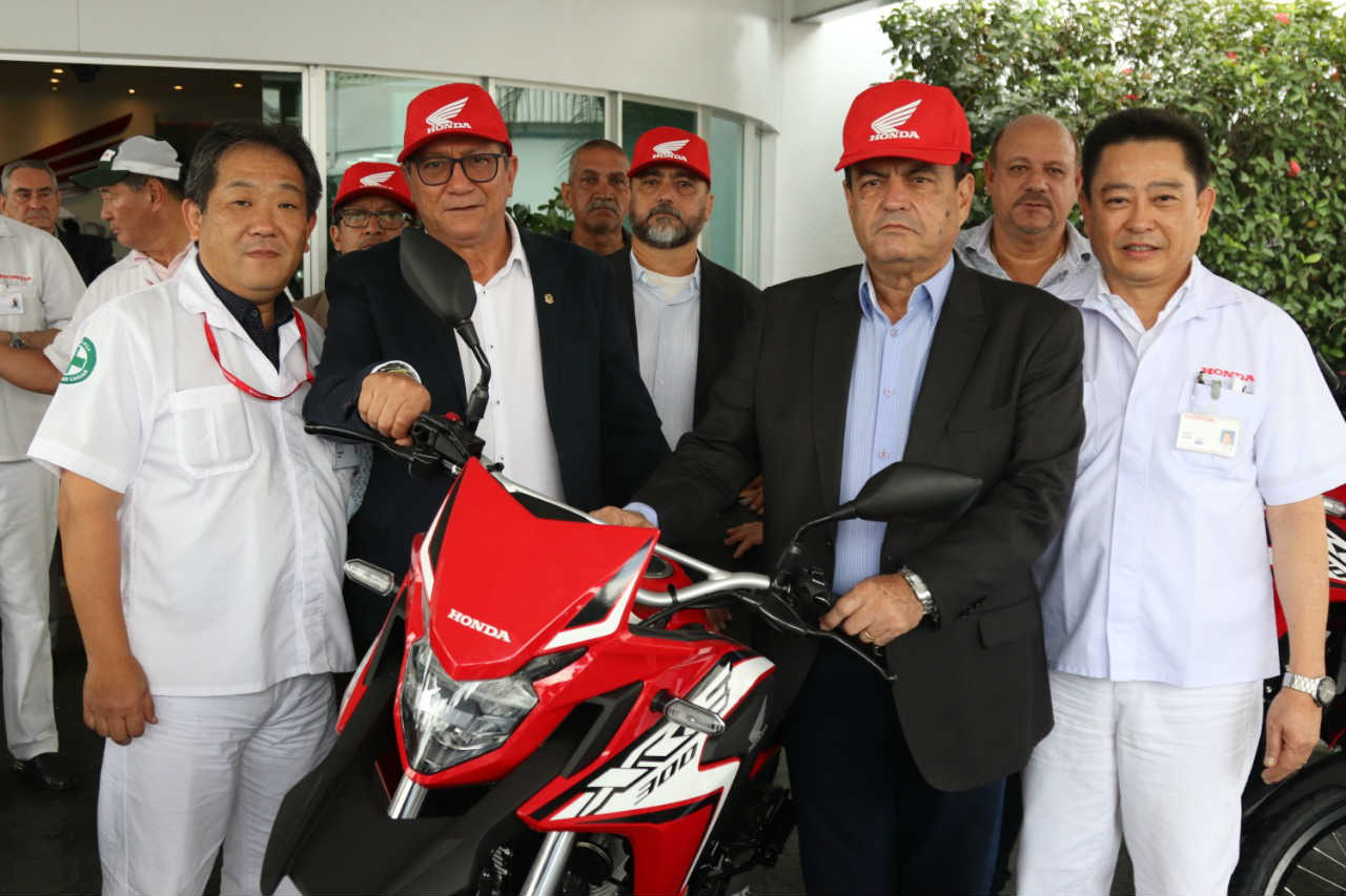 Polícia Civil do Amazonas recebe doação de motos da Honda