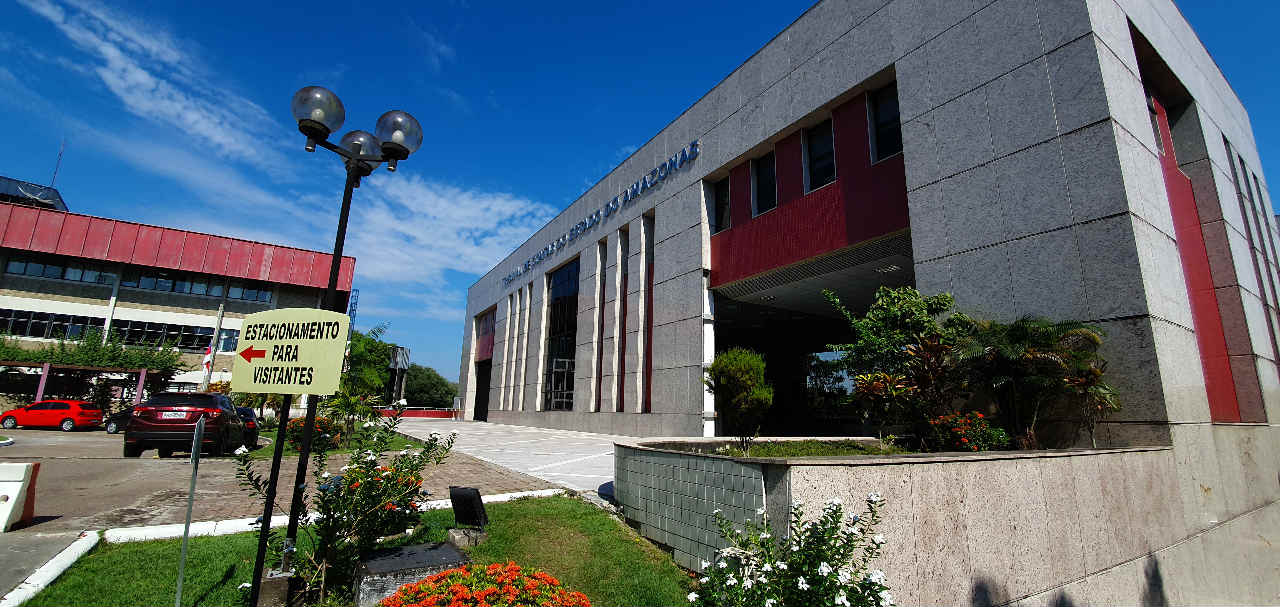 TCE abre inscrições para 46 vagas de estágio em direito