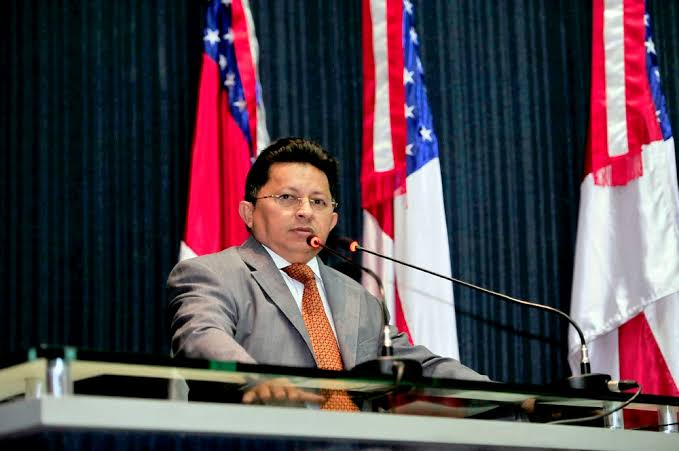 Petistas querem anular vitória de Sinésio Campos para presidente do partido no AM