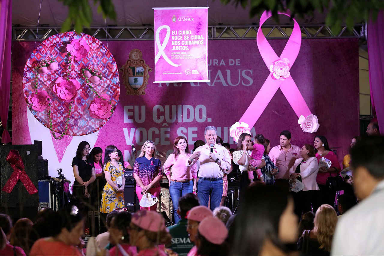 Arthur anuncia quatro novas UBSs móveis durante a abertura do Outubro Rosa