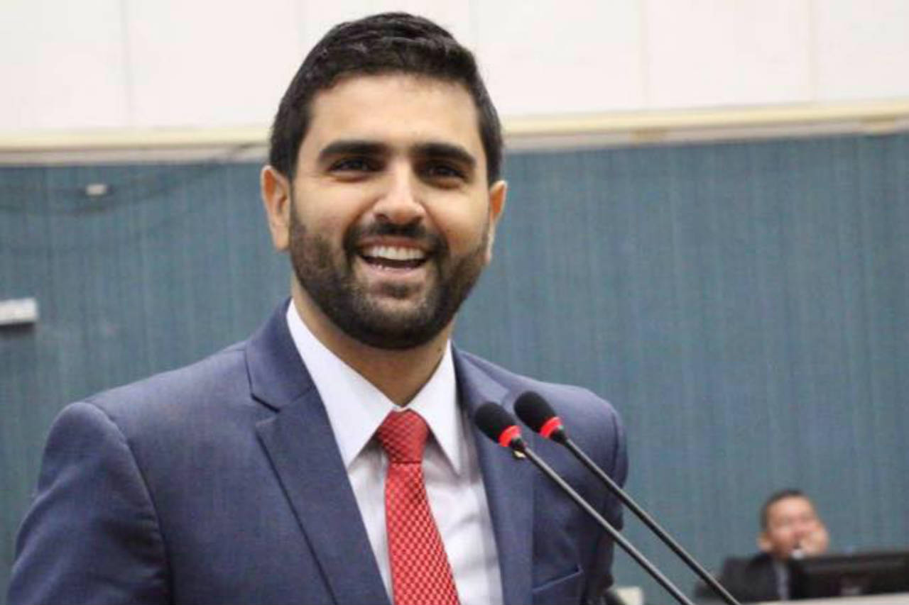 Hiram Nicolau se coloca à disposição para ser candidato a prefeito