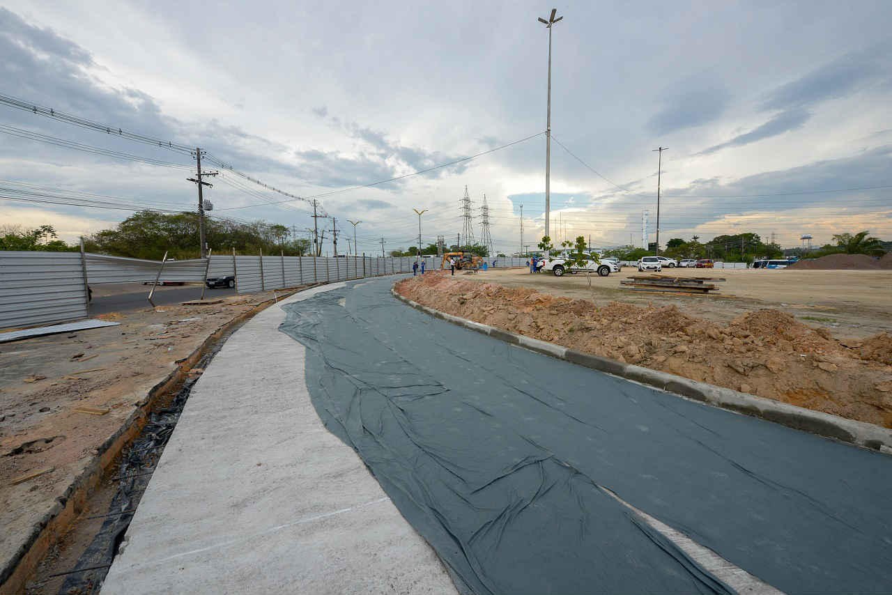 Obra do Distrito Industrial altera trânsito na bola da Samsung