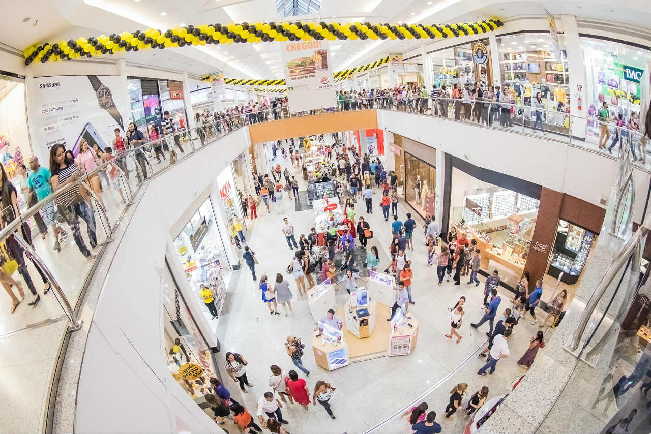 Mais de 400 lojas devem participar da Black Friday em Manaus