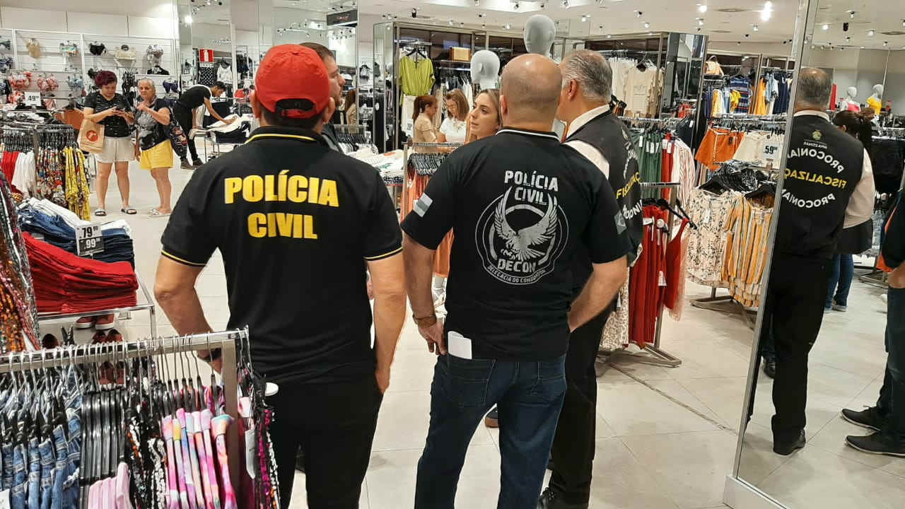 Polícia Civil deflagra operação &#8216;Esquenta Black Friday&#8217; em shoppings de Manaus