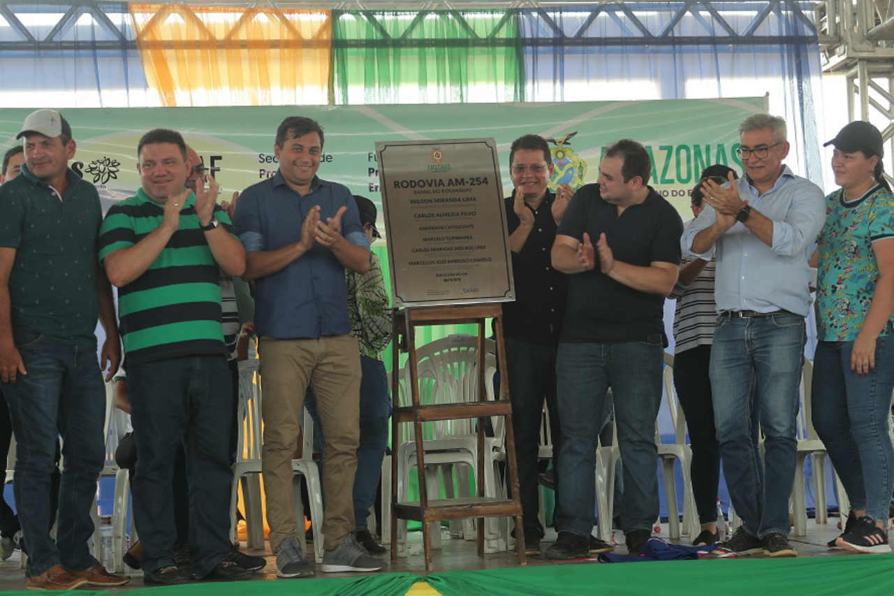 Em Autazes, Wilson inaugura dois importantes ramais