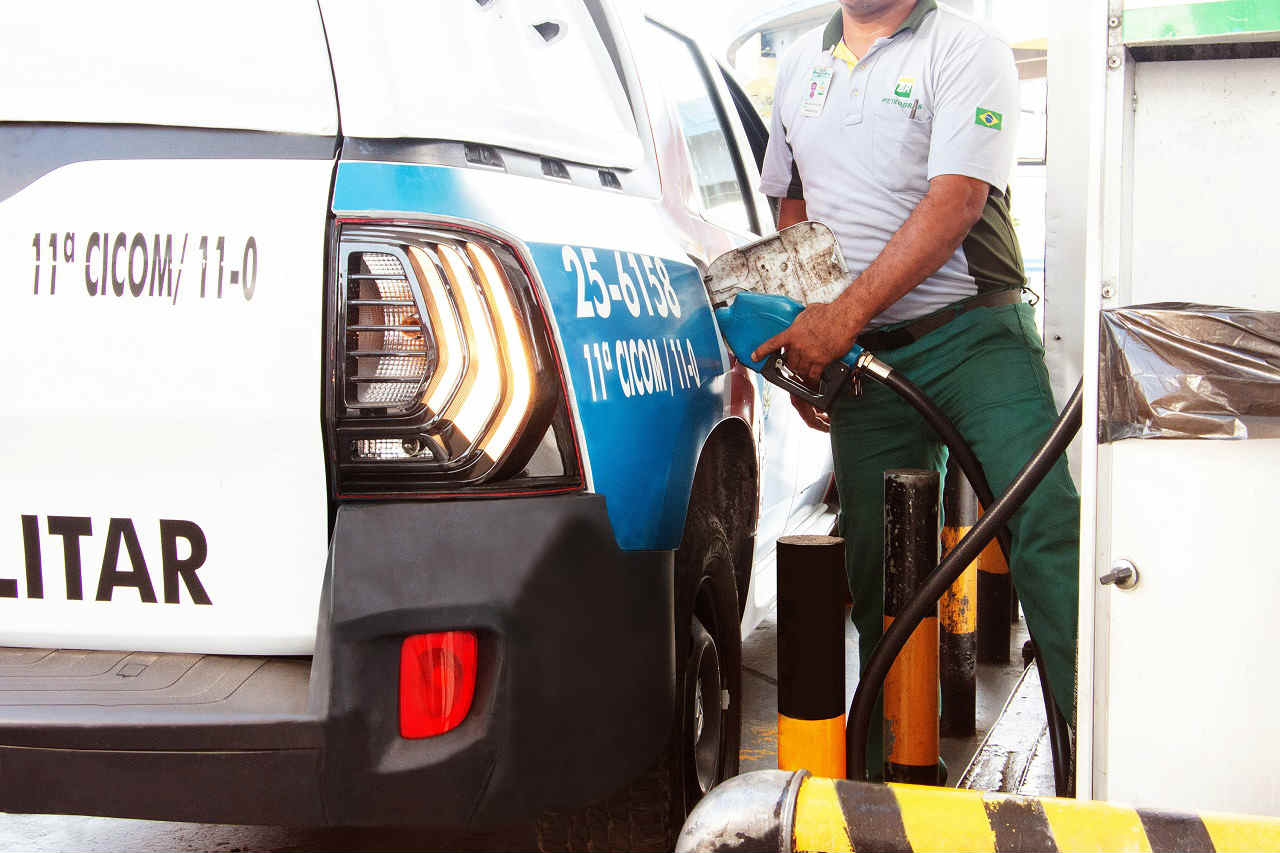 Estado gastou 42,5% a menos com combustíveis em outubro