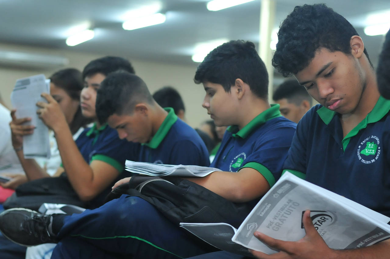 Simulado do Enem é aplicado para 55 mil alunos da rede pública estadual