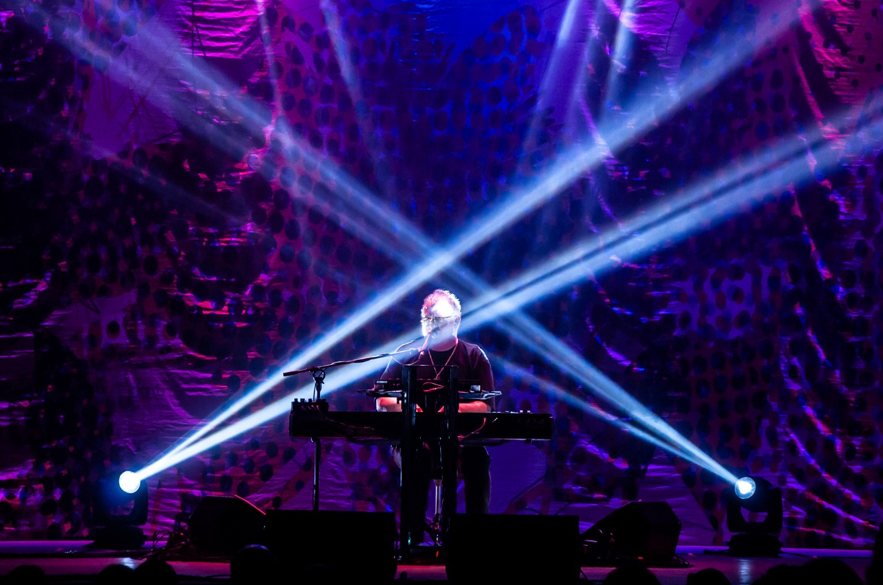 “Quem defende o AI-5 é o caso da gente mandar calar a boca!”, diz Guilherme Arantes em Manaus