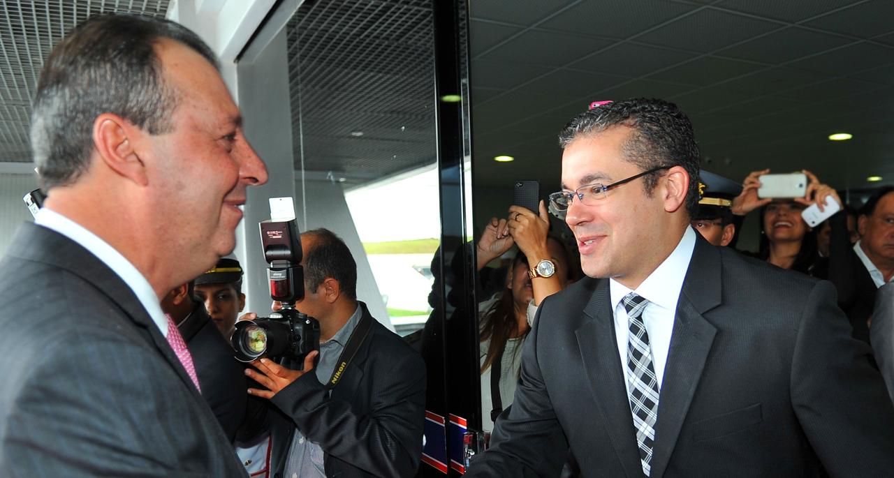 Dito &#038; Feito &#8211; O preço da falta de  liberdade política