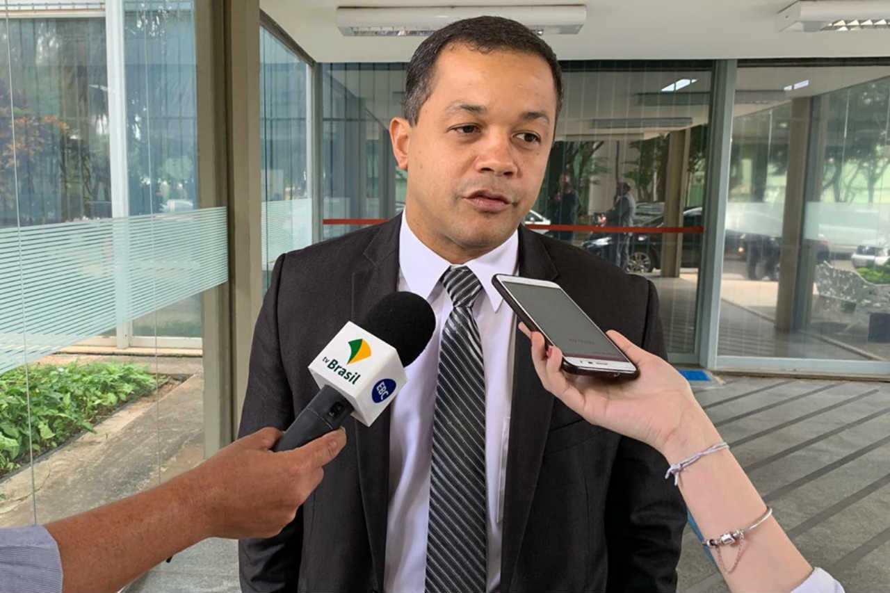 Estadão diz que Delegado Pablo usou empresa fantasma