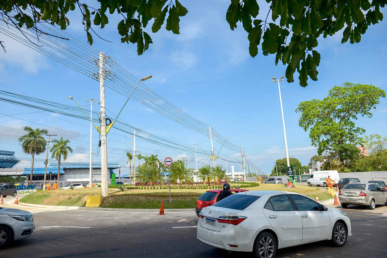 Rotatória da Torquato é inaugurada em parceria com iniciativa privada