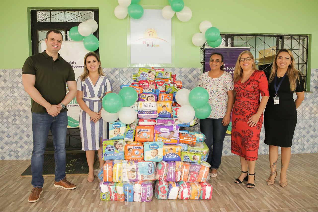 Detran-AM e FPS doam cerca de 400 fraldas descartáveis ao abrigo Monte Salém