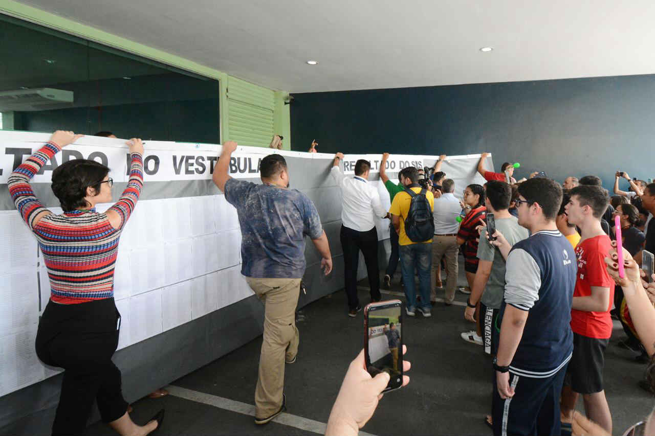 Lista com nomes dos aprovados no Vestibular e SIS da UEA é divulgada