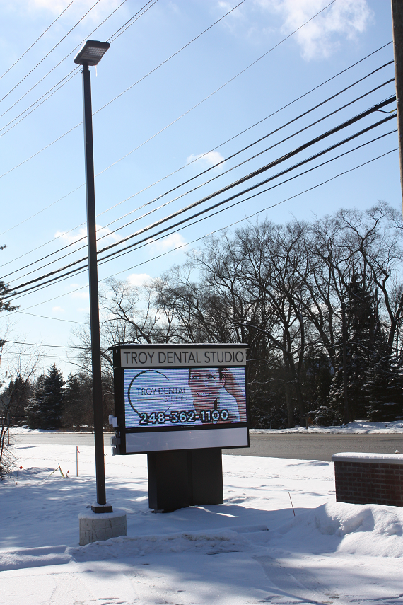 Troy Dental Studio Outdoor LED Display
