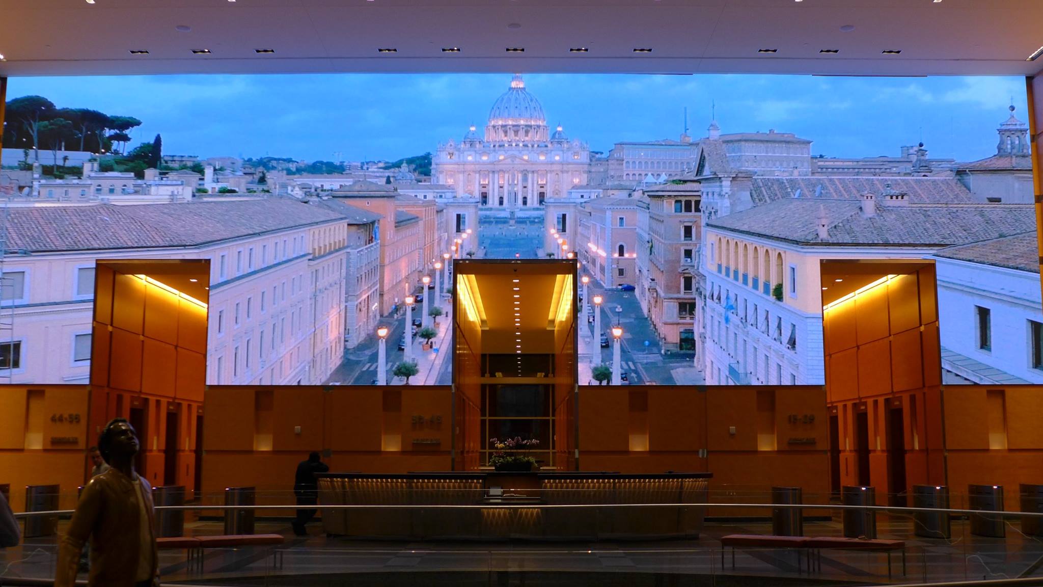 comcast experience led video wall