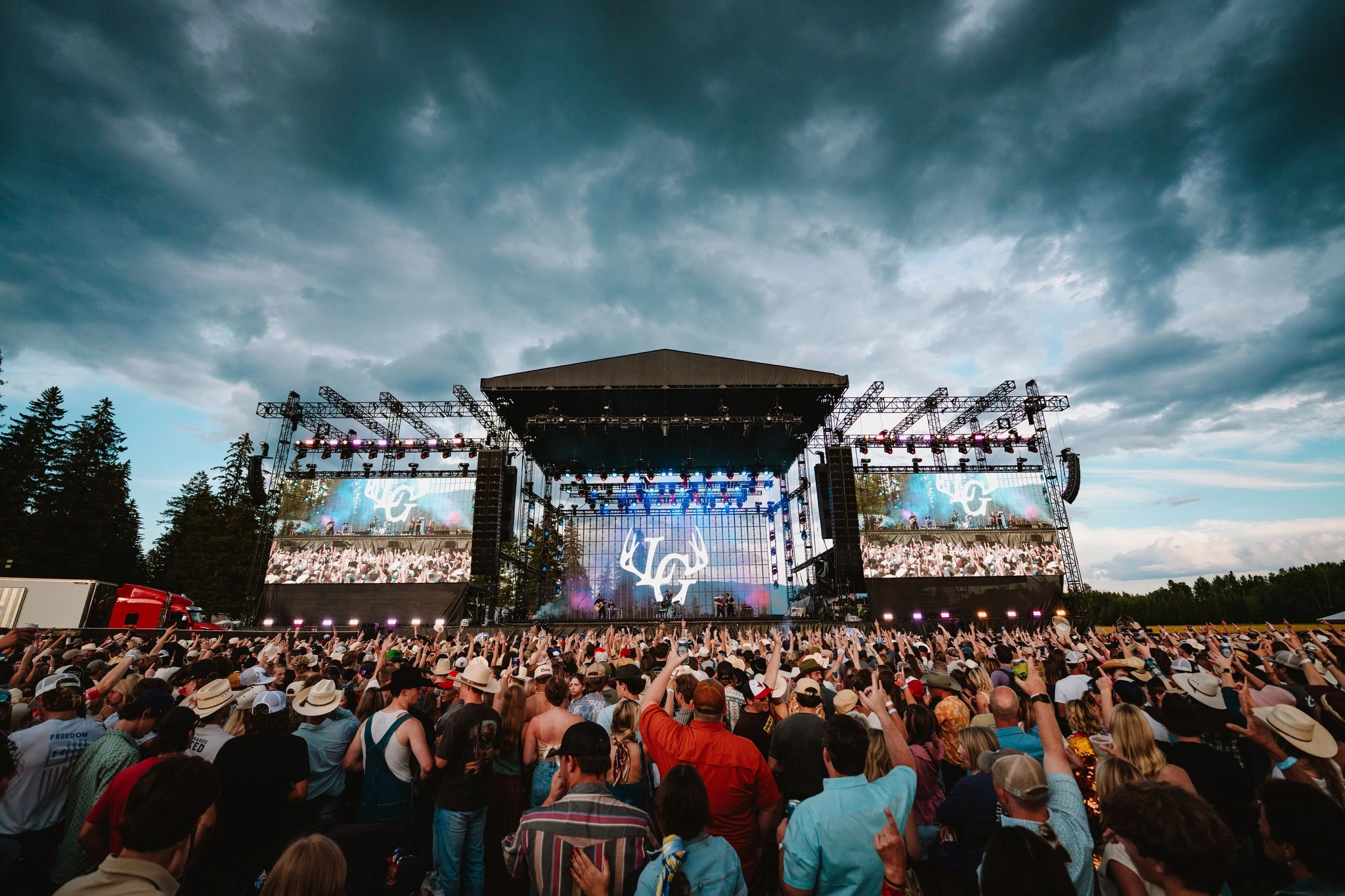 Under_the_Big_Sky_Fest