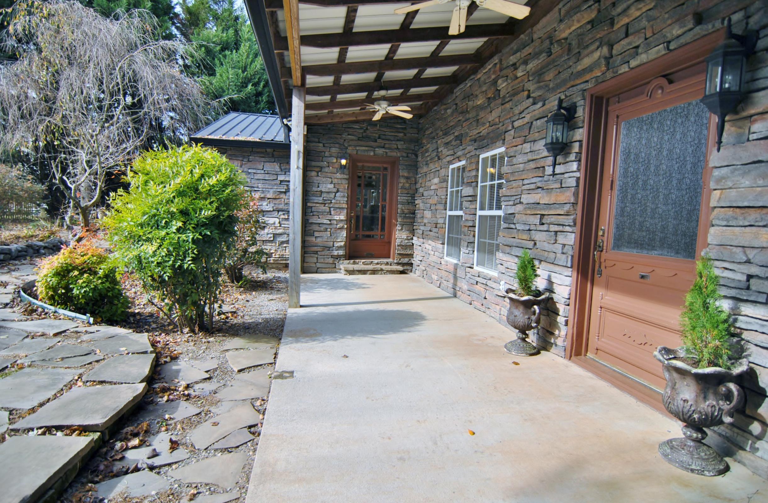 4733 Jones Chapel Road Cedar Hill, TN 37032