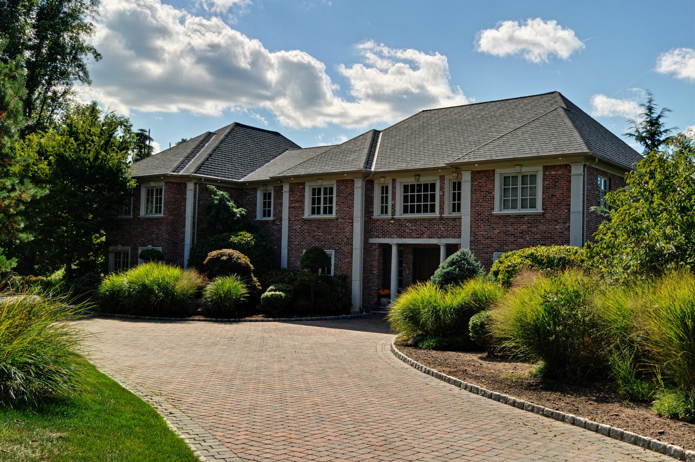 241 Wood Turtle Run Norwood, NJ 07648