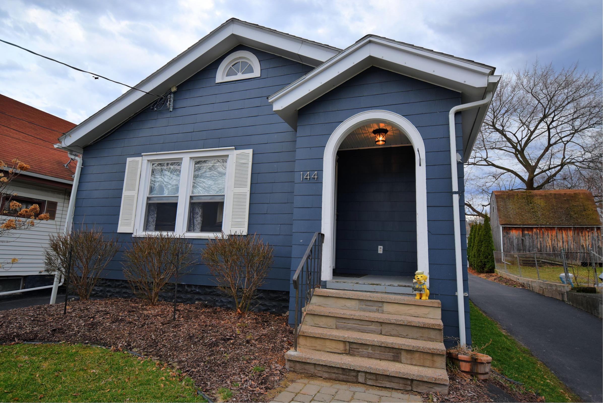 144 Delmar Pl Syracuse, NY 13208