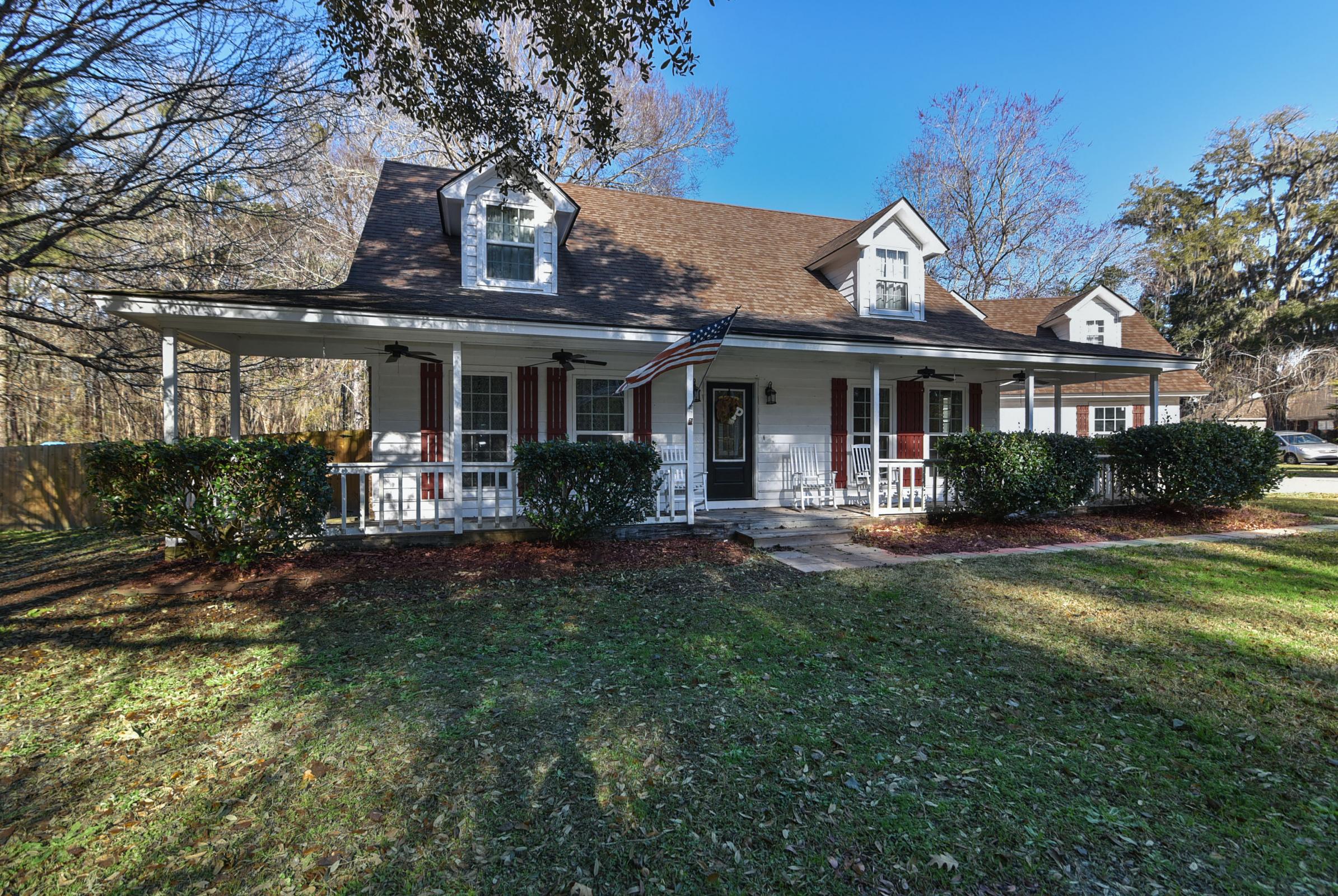 23 Live Oak Dr Richmond Hill, GA 31324