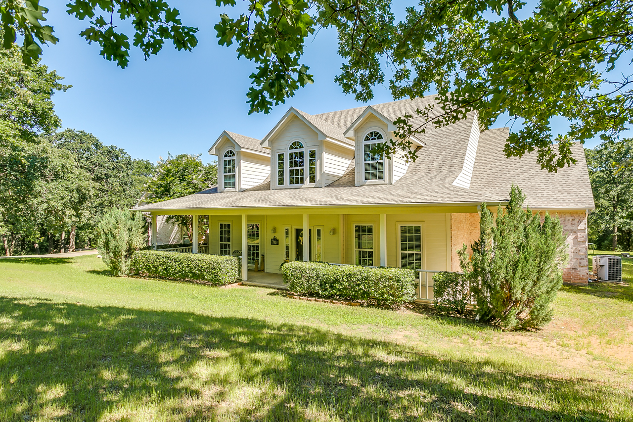 4009 Matthew Drive Cleburne, TX 76031