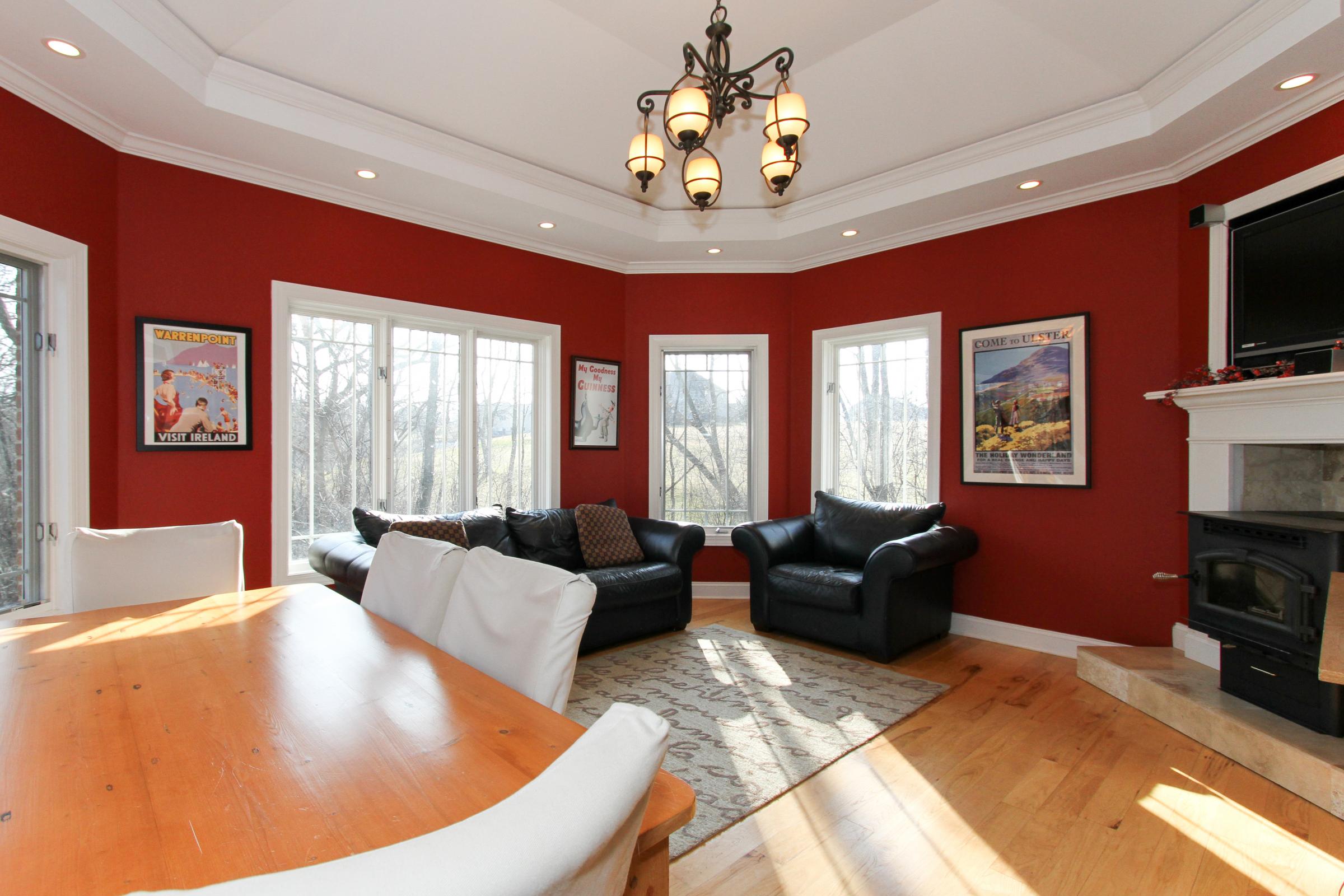 2613 Rolling Oaks Rd Spring Grove, IL 60081