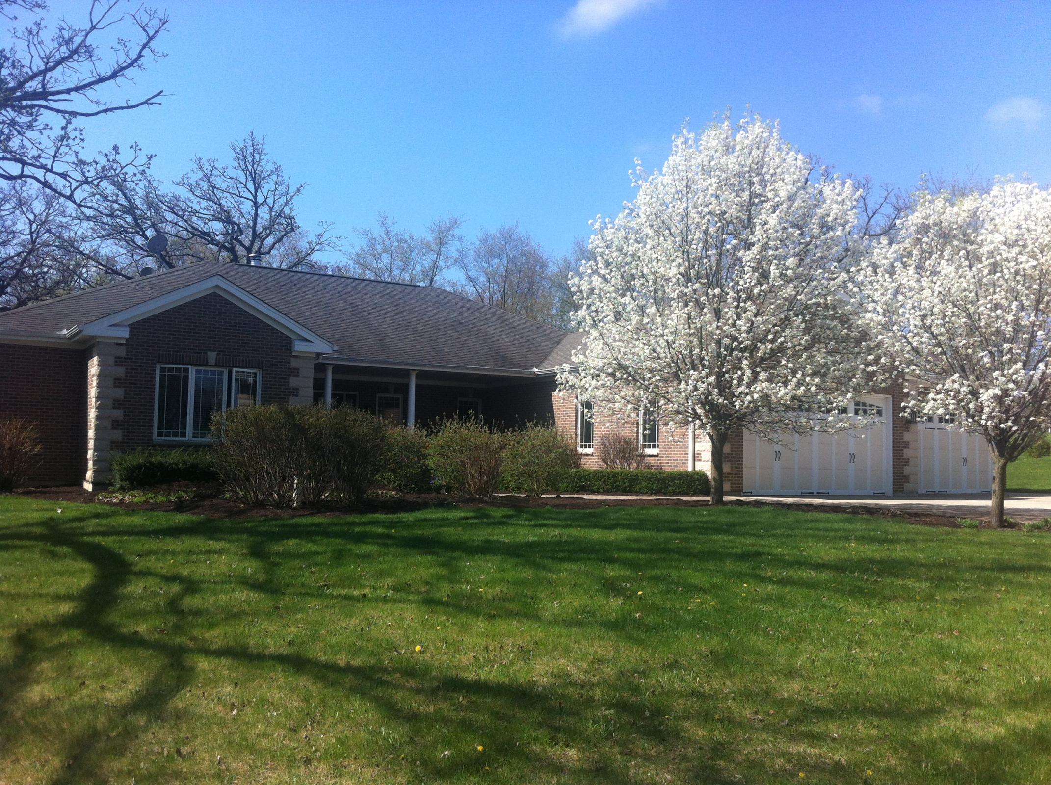 2613 Rolling Oaks Rd Spring Grove, IL 60081