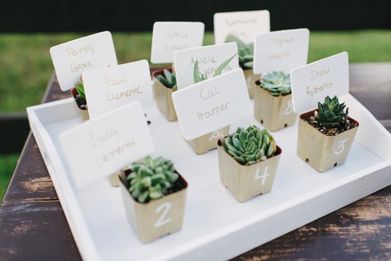 Rustic And Modern White Wedding Inspiration Via TheELD Rustic And Modern White Wedding Inspiration Via TheELD