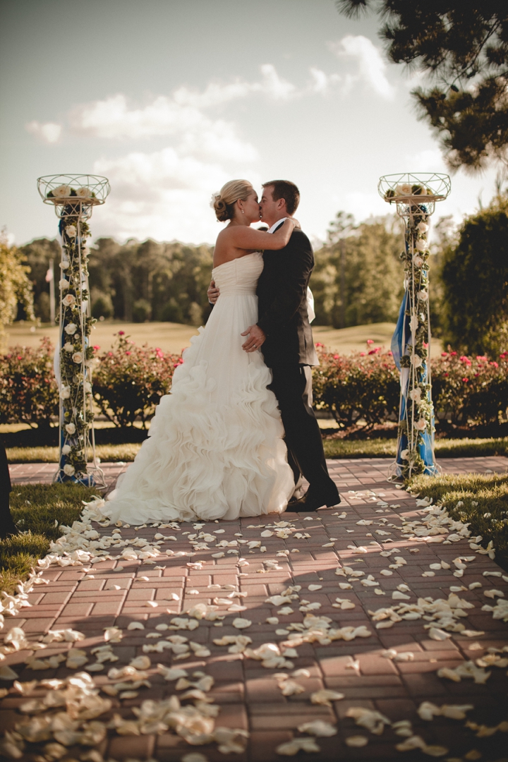 Modern Elegant Emerald and Navy Wedding | Every Last Detail