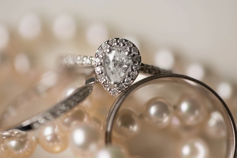 Elegant Rustic Wedding Ideas Via TheELD Elegant Rustic Wedding Ideas Via TheELD