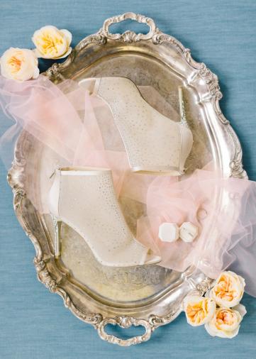 Inspiration & Ideas For Getting Ready On Your Wedding Day Inspiration & Ideas For Getting Ready On Your Wedding Day via TheELD.com