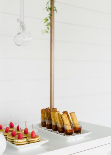 Inspiration & Ideas For Getting Ready On Your Wedding Day Inspiration & Ideas For Getting Ready On Your Wedding Day via TheELD.com