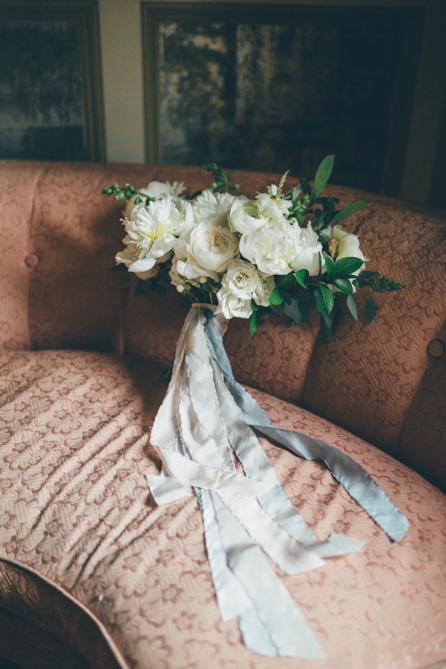 Romantic Blush & White Central Florida Wedding Romantic Blush & White Central Florida Wedding via TheELD.com