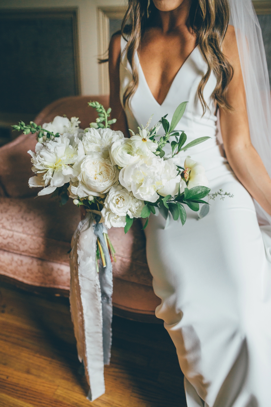 Romantic Blush & White Central Florida Wedding Romantic Blush & White Central Florida Wedding via TheELD.com