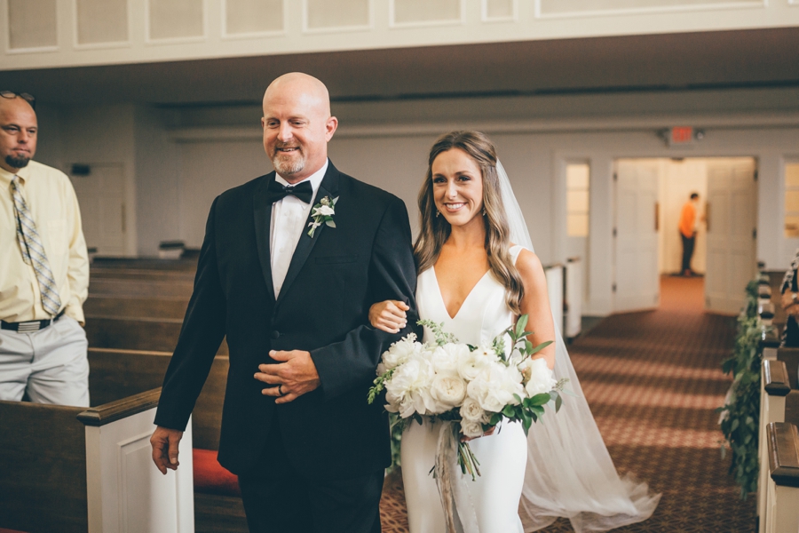 Romantic Blush & White Central Florida Wedding Romantic Blush & White Central Florida Wedding via TheELD.com