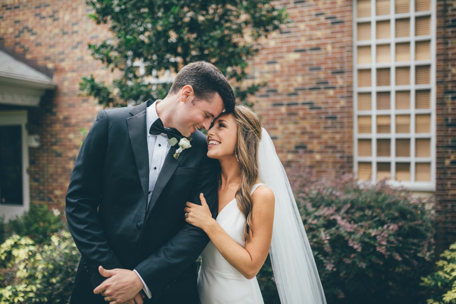 Romantic Blush & White Central Florida Wedding Romantic Blush & White Central Florida Wedding via TheELD.com