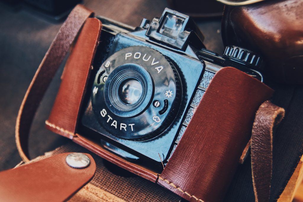 vintage camera wrapped in leather photography equipment on ebay