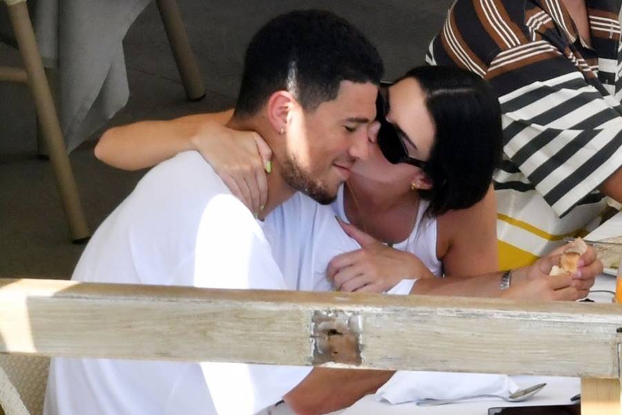 Devin Booker with kendall
