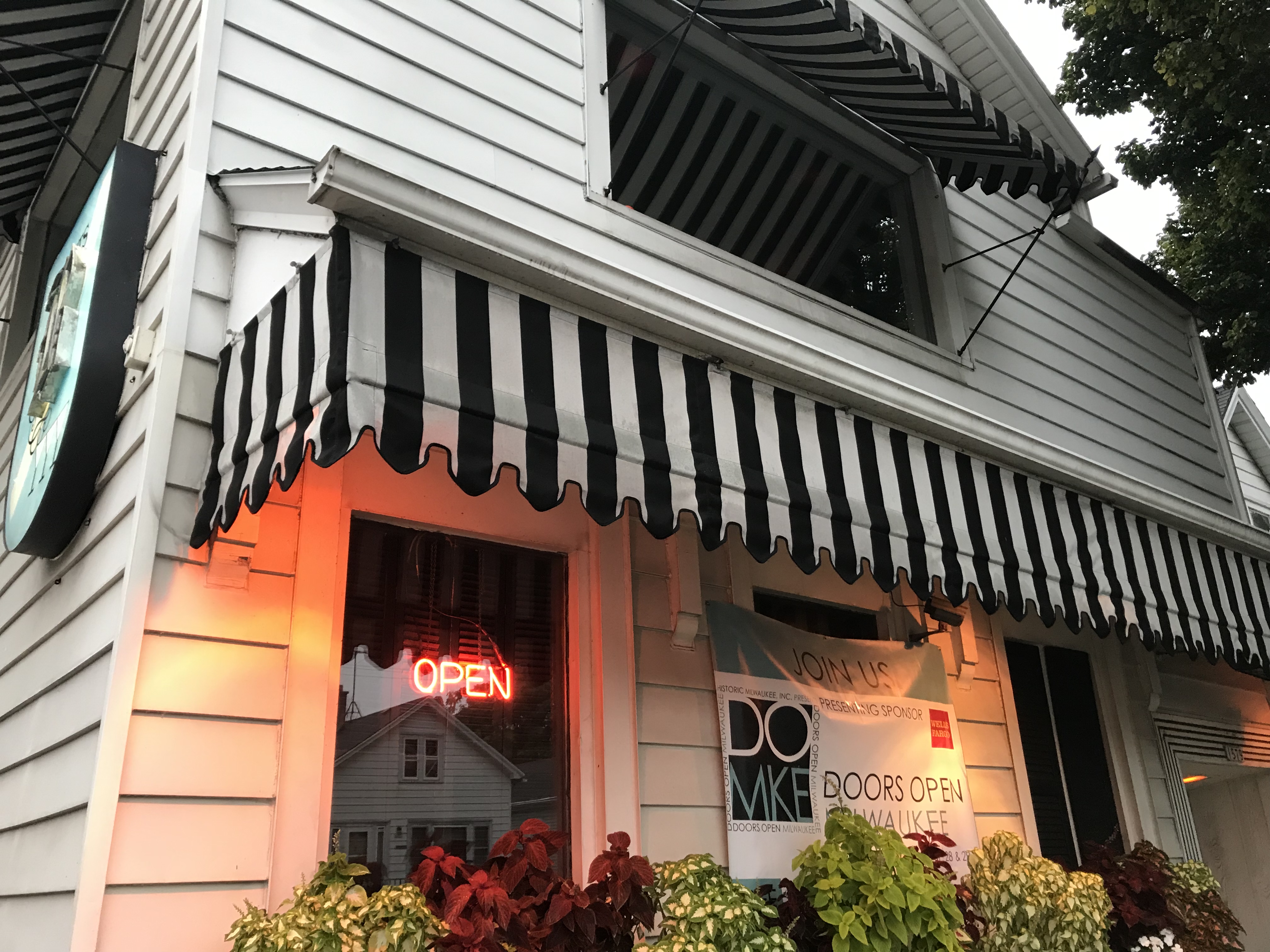 Where to eat and drink in Walker's Point Globalphile