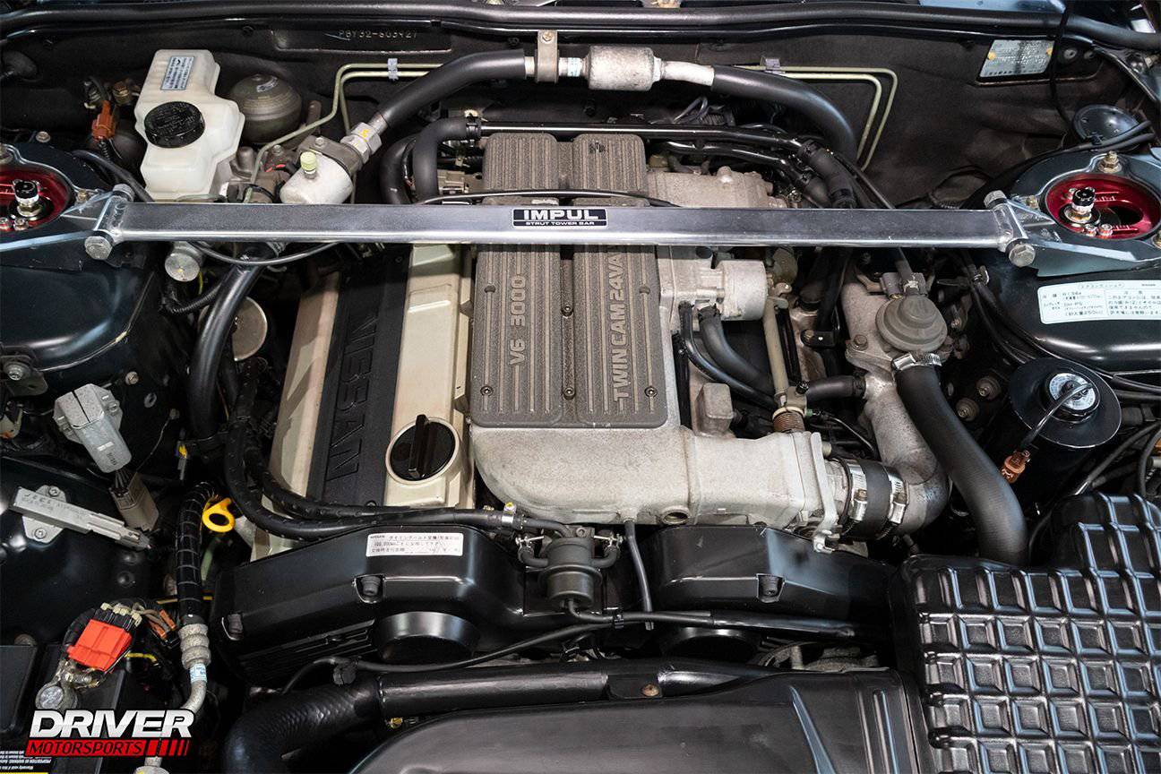 1993 Nissan Gloria JDM car for sale — photo 4 of 10