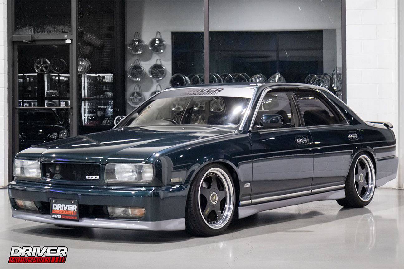 1993 Nissan Gloria JDM car for sale — photo 6 of 10