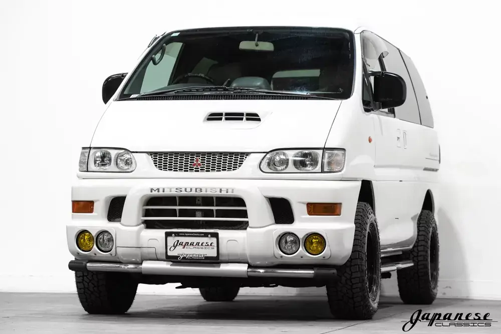 2000 Mitsubishi Delica JDM car for sale