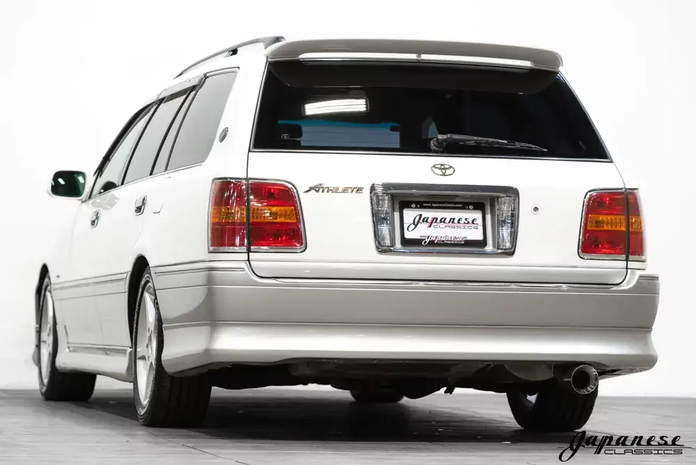 2001 Toyota Crown JDM car for sale — photo 6 of 10