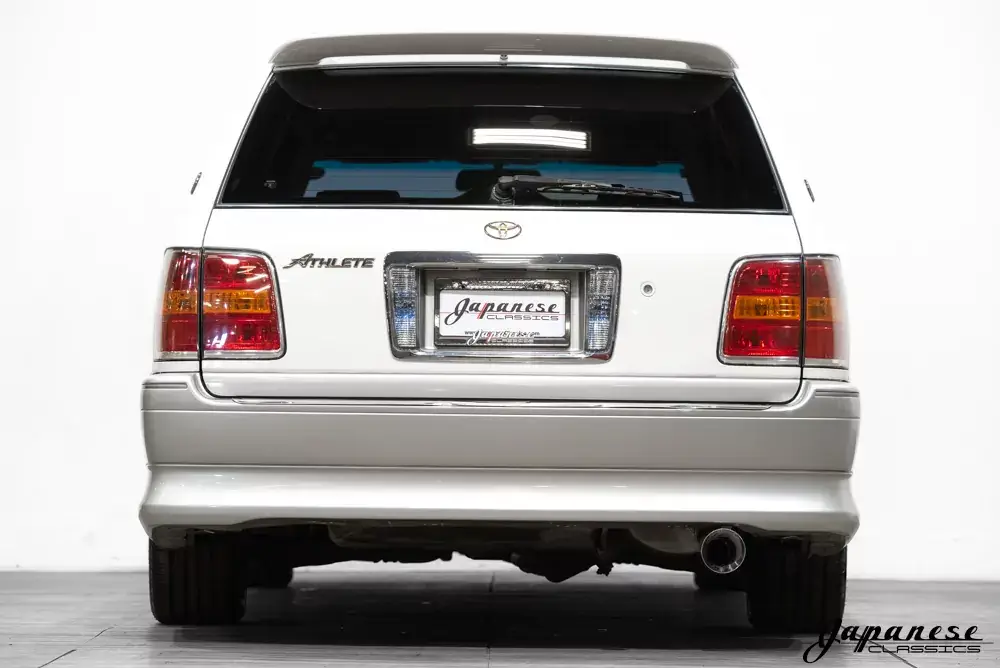 2001 Toyota Crown JDM car for sale — photo 7 of 10